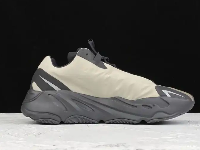 Boost FY3729 MNVN Bone Yeezy 700 Adidas 0502